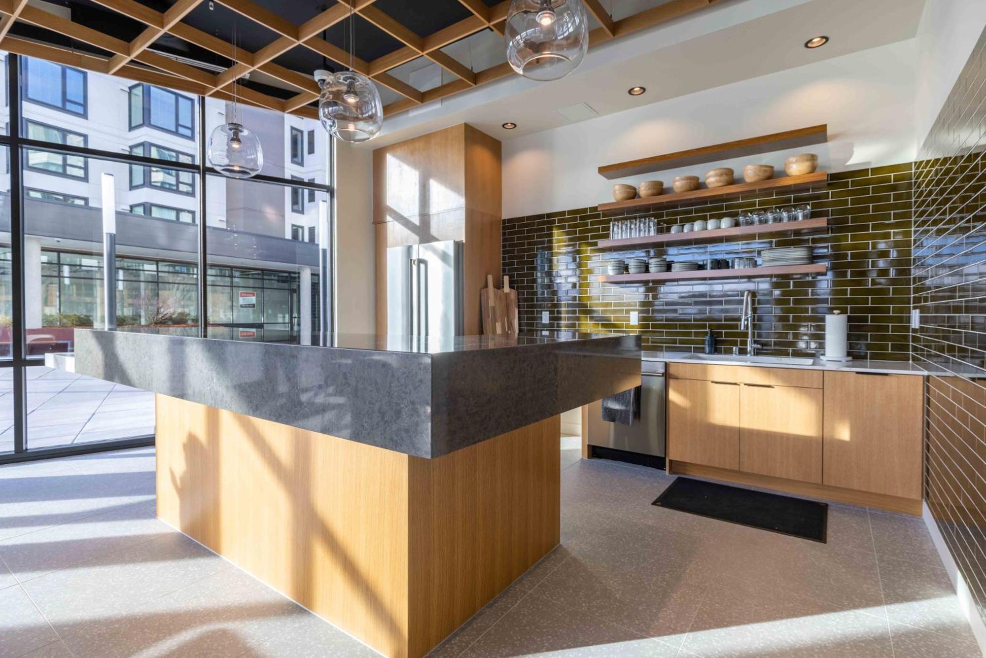 Marina Square Suites Bremerton Exterior photo