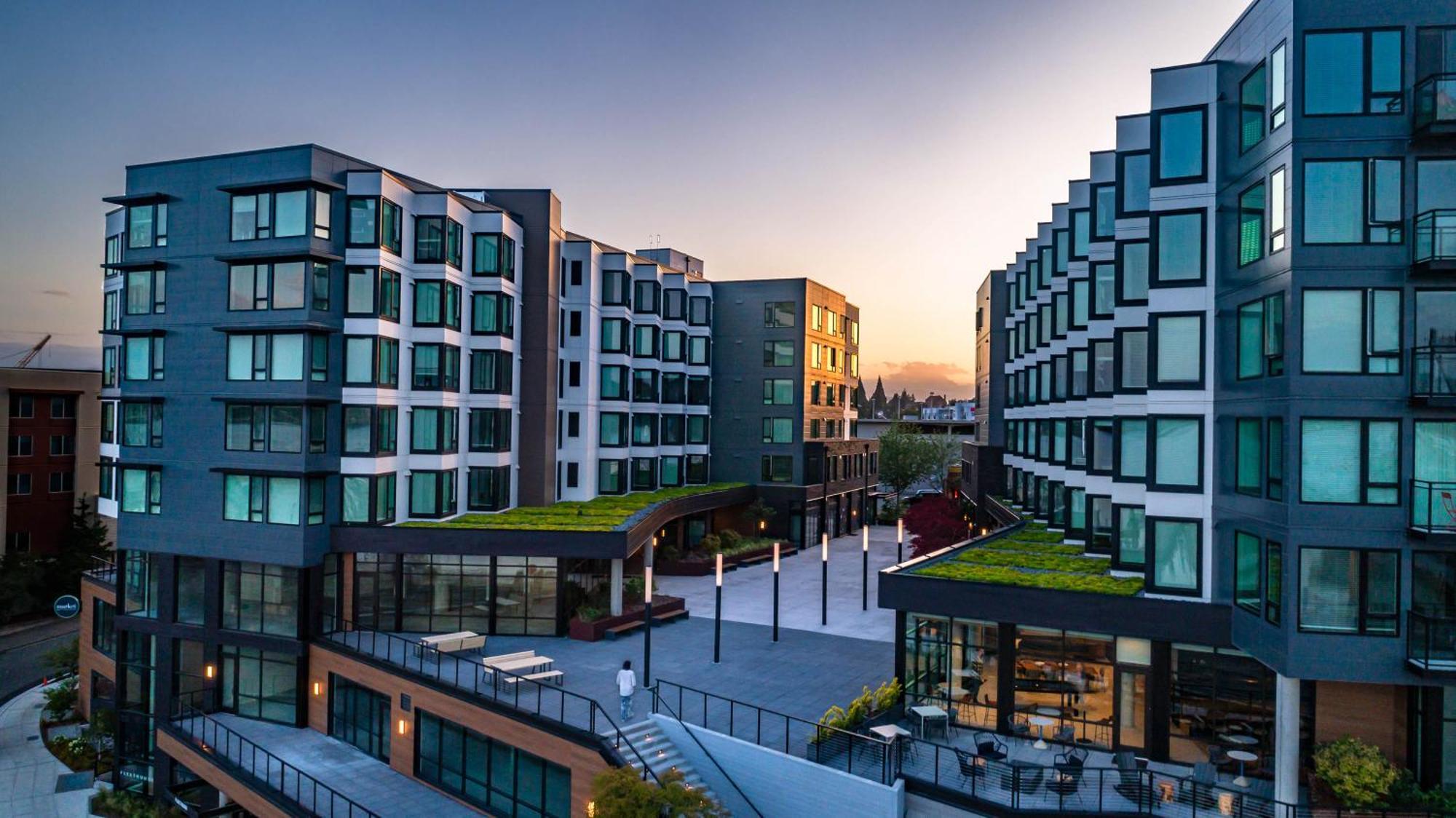 Marina Square Suites Bremerton Exterior photo